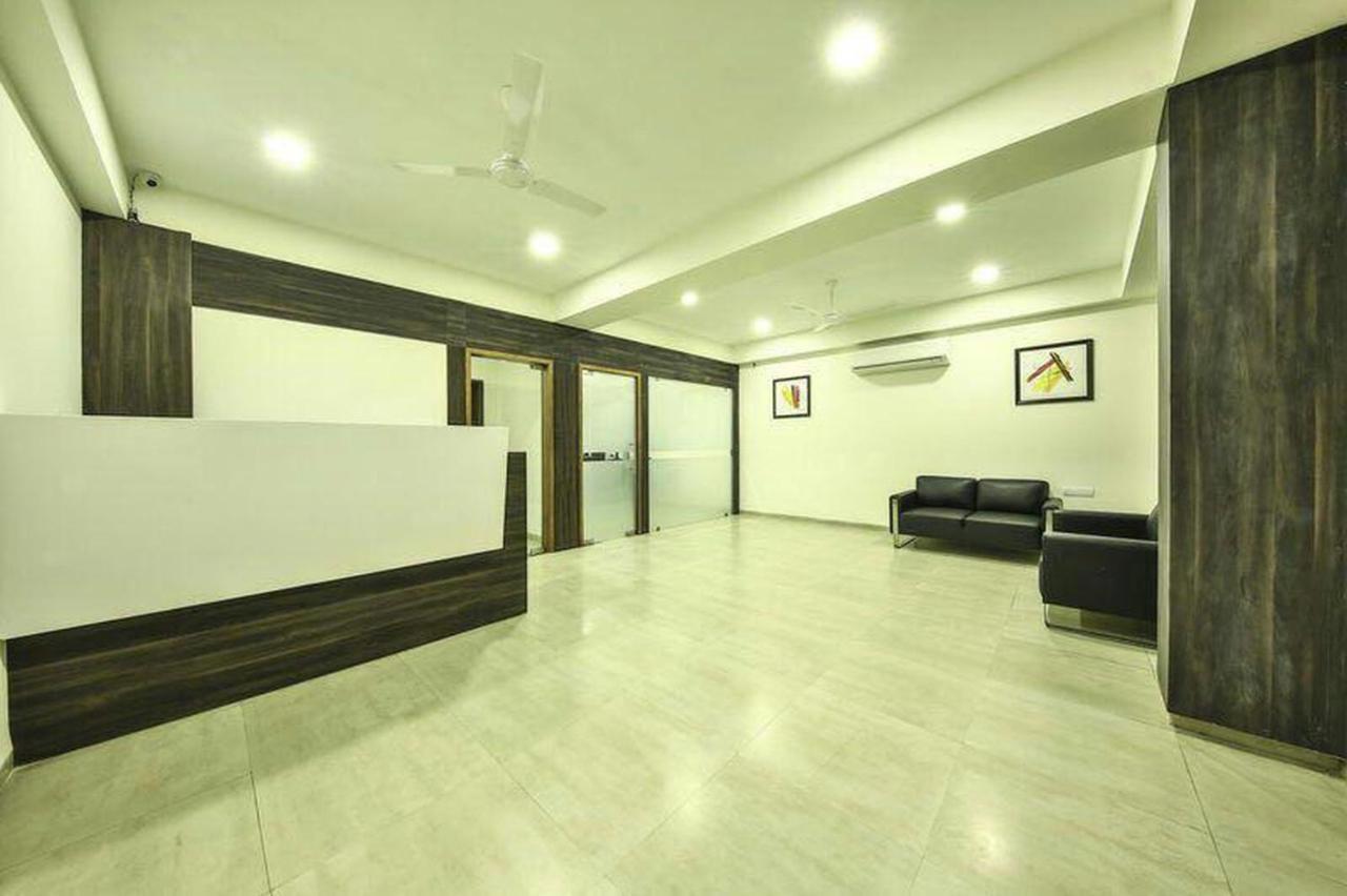 Hotel Flora Ahmedabad Exterior foto