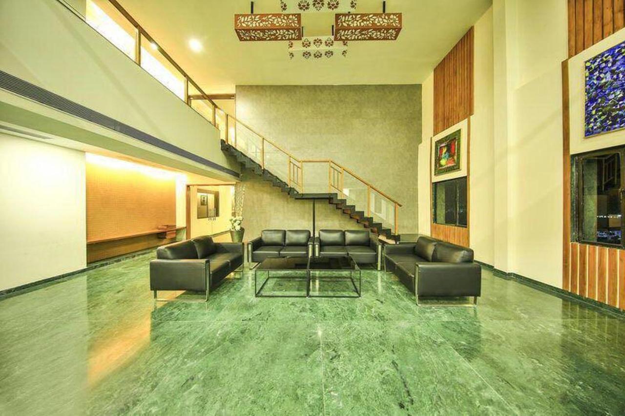 Hotel Flora Ahmedabad Exterior foto