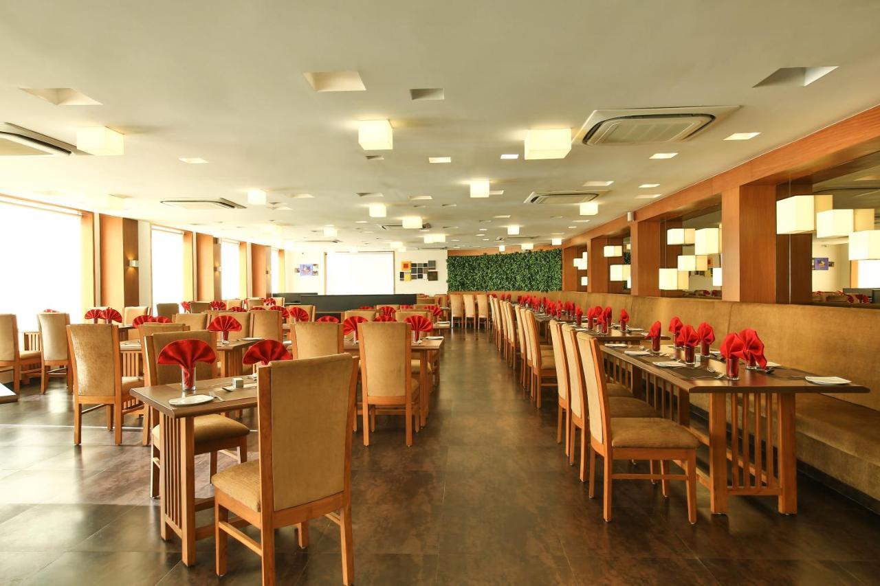 Hotel Flora Ahmedabad Exterior foto